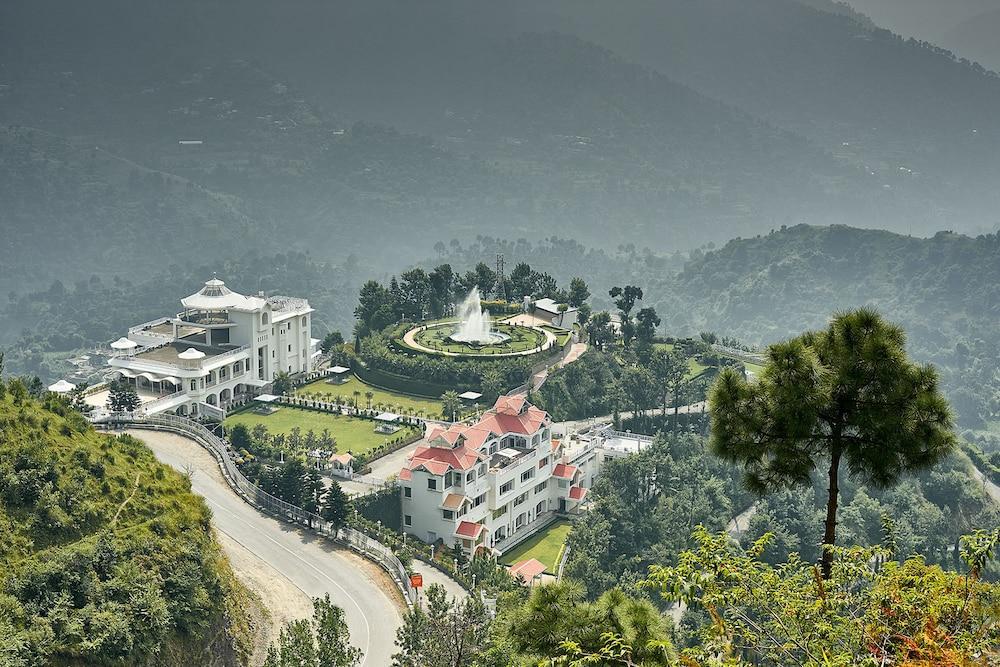 Club Mahindra Kandaghat Exterior photo