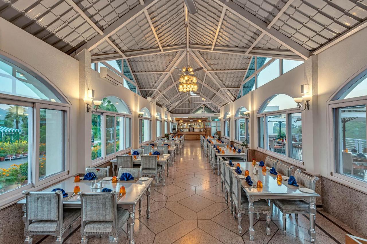 Club Mahindra Kandaghat Exterior photo